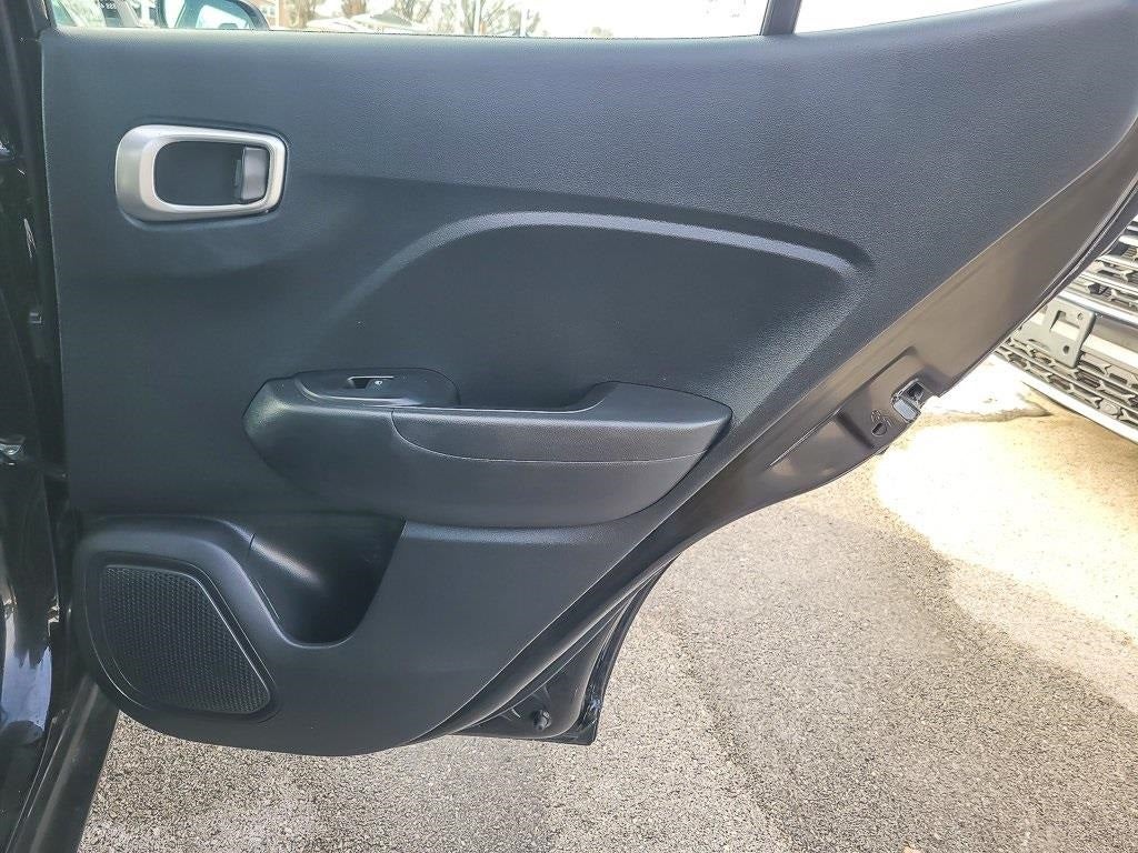 2022 Hyundai Venue SE