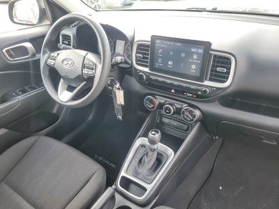 2022 Hyundai Venue SE