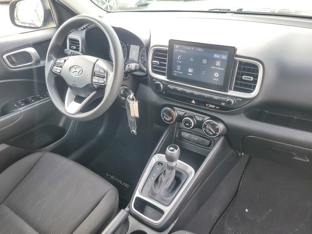 2022 Hyundai Venue SE