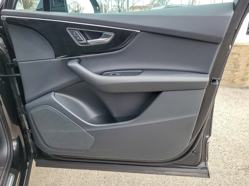 2025 Audi Q7 45 Premium quattro