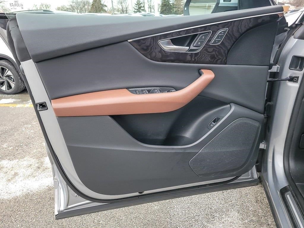 2022 Audi Q8 55 Premium quattro