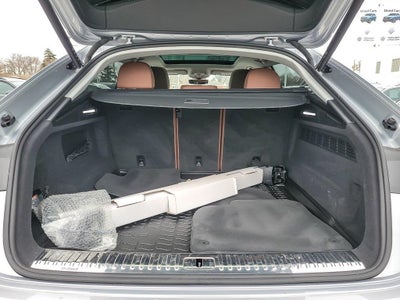 2022 Audi Q8 55 Premium quattro