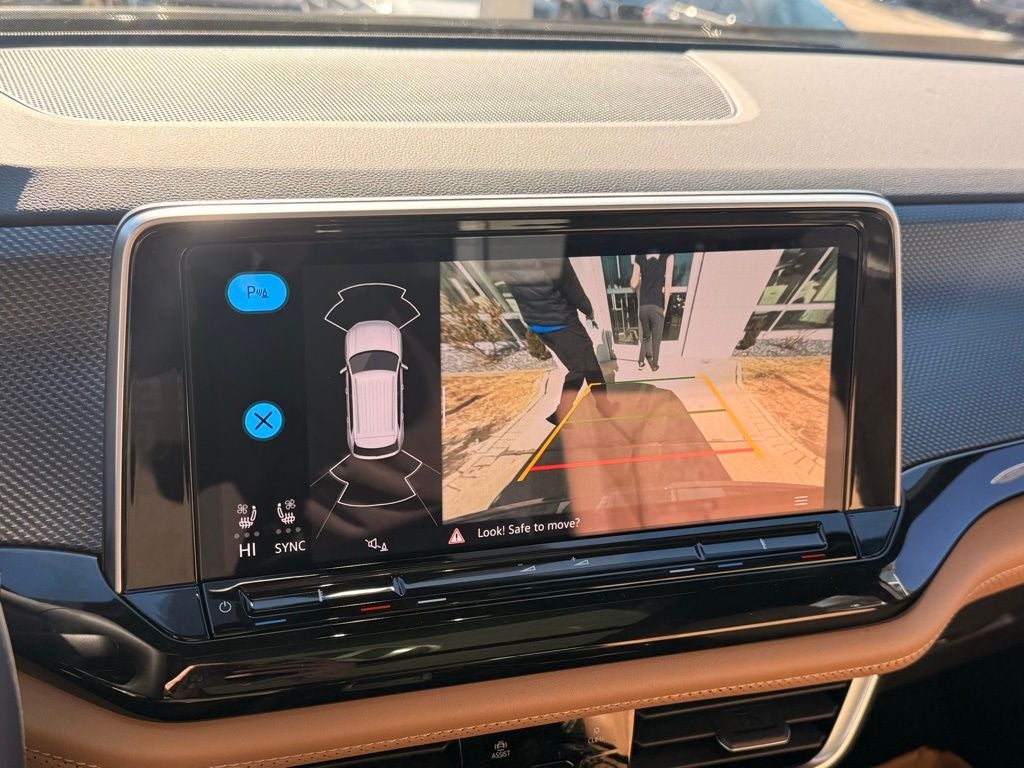 2026 Volkswagen Atlas Cross Sport 2.0T SEL R-Line Black