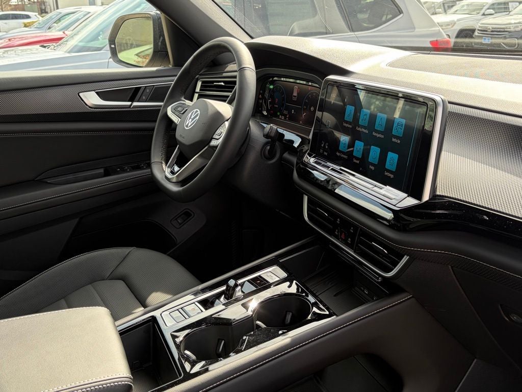 2026 Volkswagen Atlas Cross Sport 2.0T SEL R-Line Black