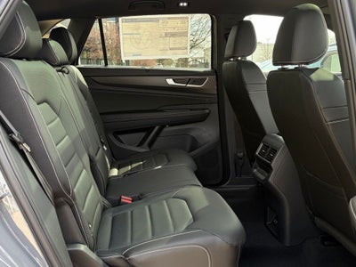 2026 Volkswagen Atlas Cross Sport 2.0T SEL R-Line Black