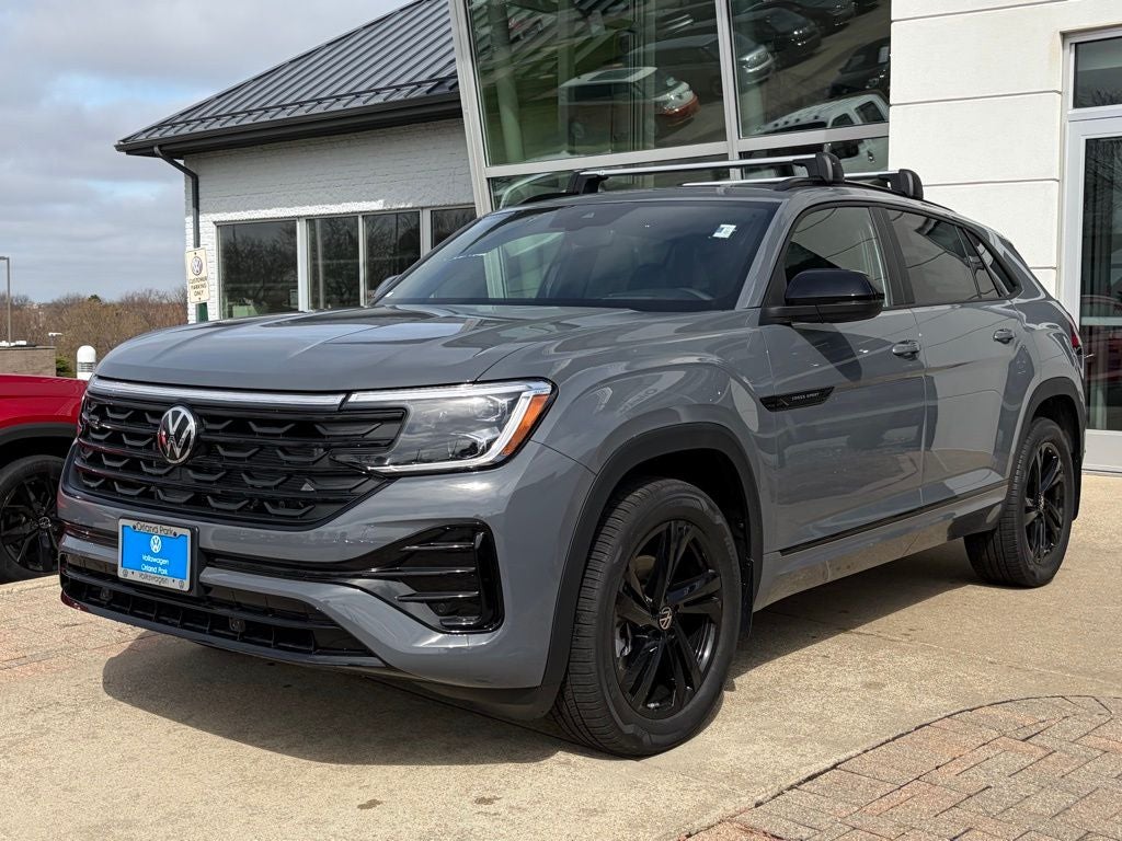 2026 Volkswagen Atlas Cross Sport 2.0T SEL R-Line Black