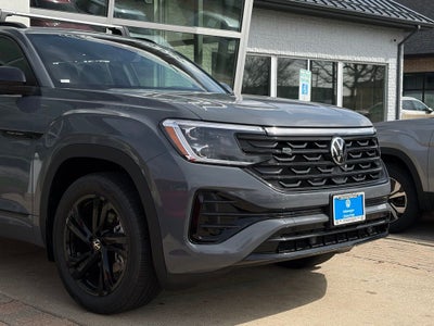 2026 Volkswagen Atlas Cross Sport 2.0T SEL R-Line Black