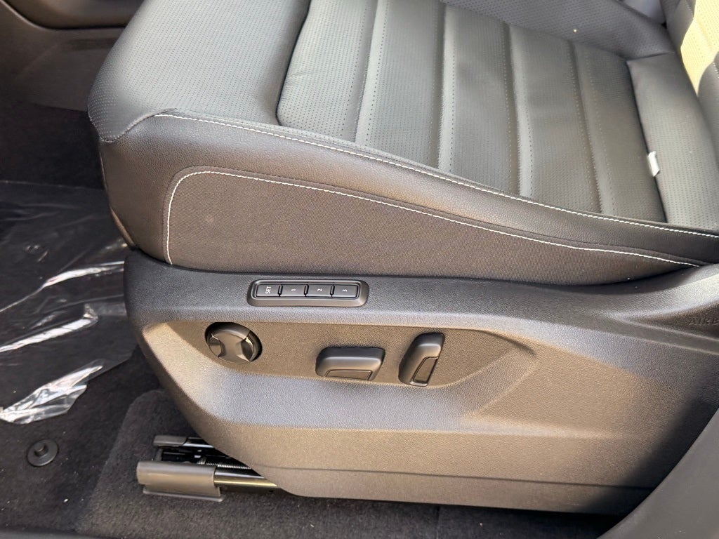 2026 Volkswagen Atlas Cross Sport 2.0T SEL