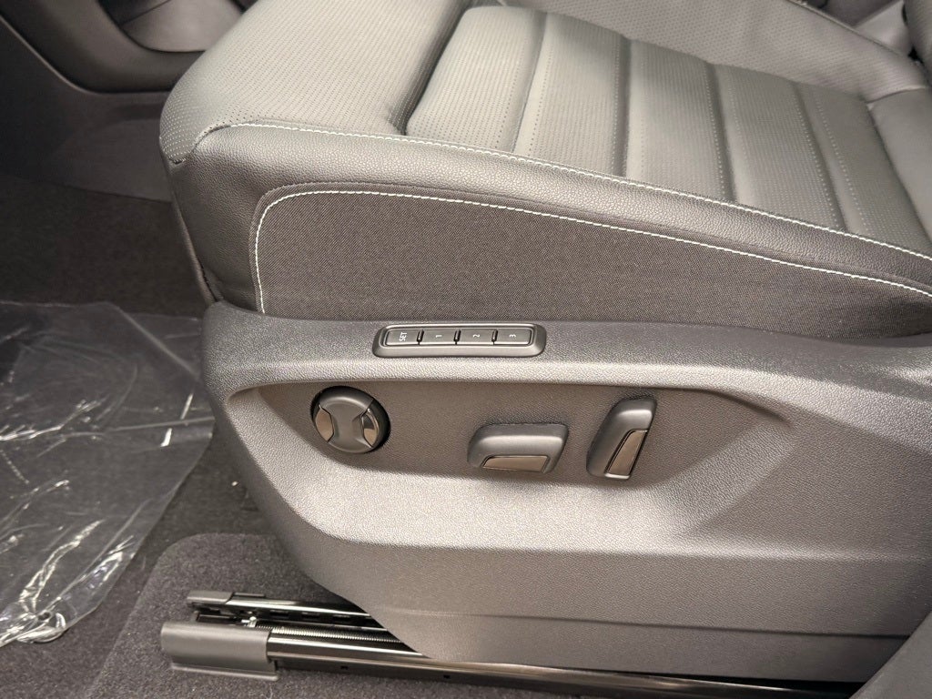 2026 Volkswagen Atlas Cross Sport 2.0T SEL