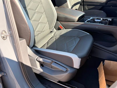 2026 Volkswagen Atlas 2.0T Peak Edition