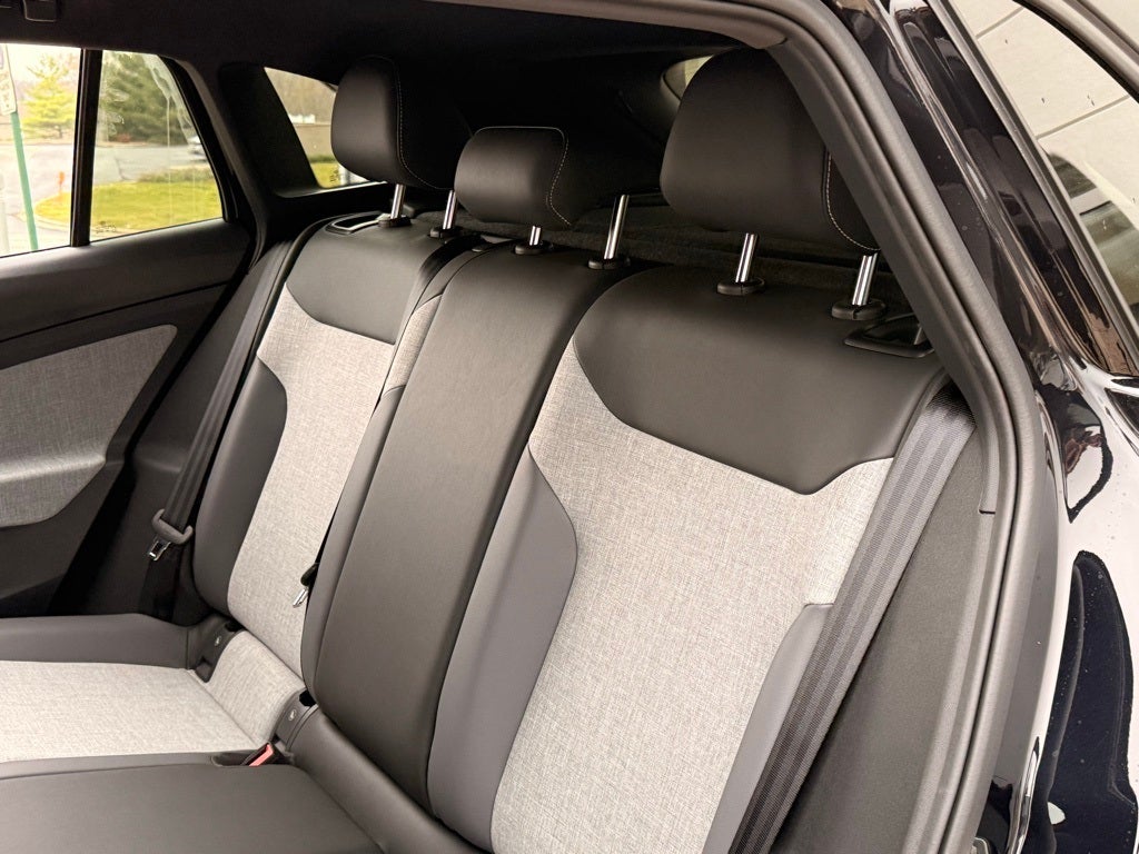 2025 Volkswagen ID.4 Pro