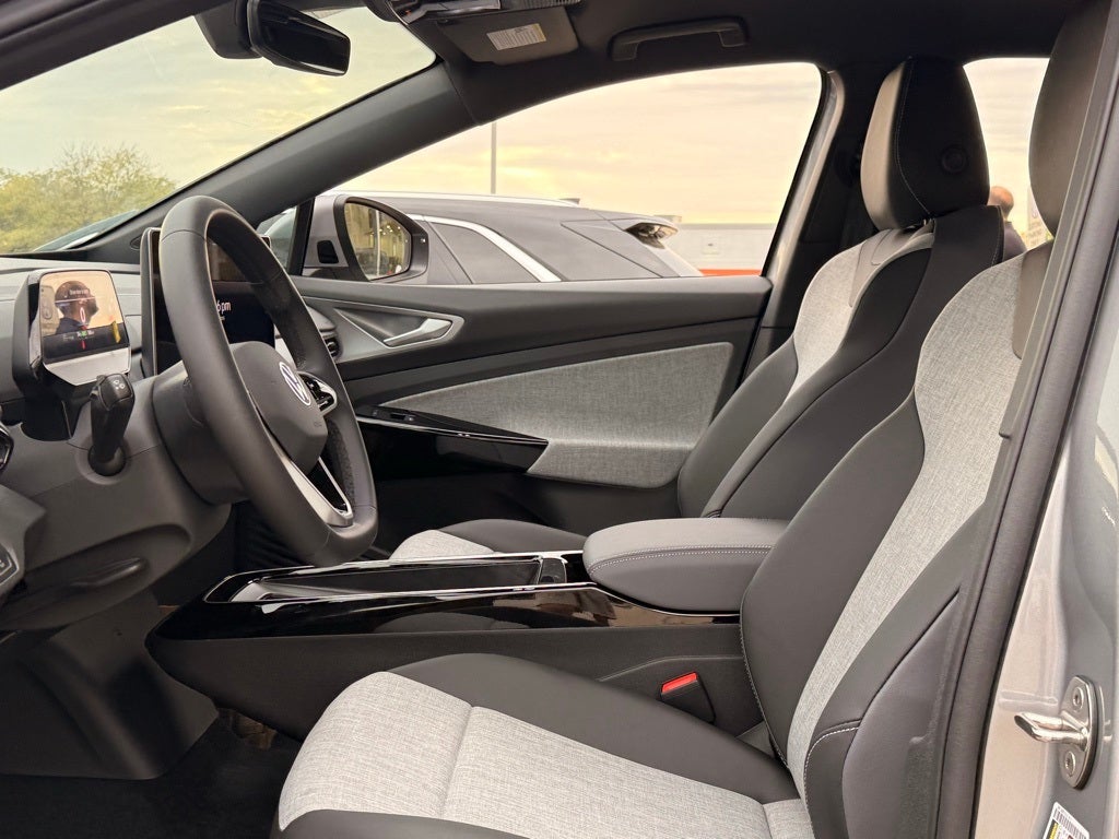 2025 Volkswagen ID.4 Pro