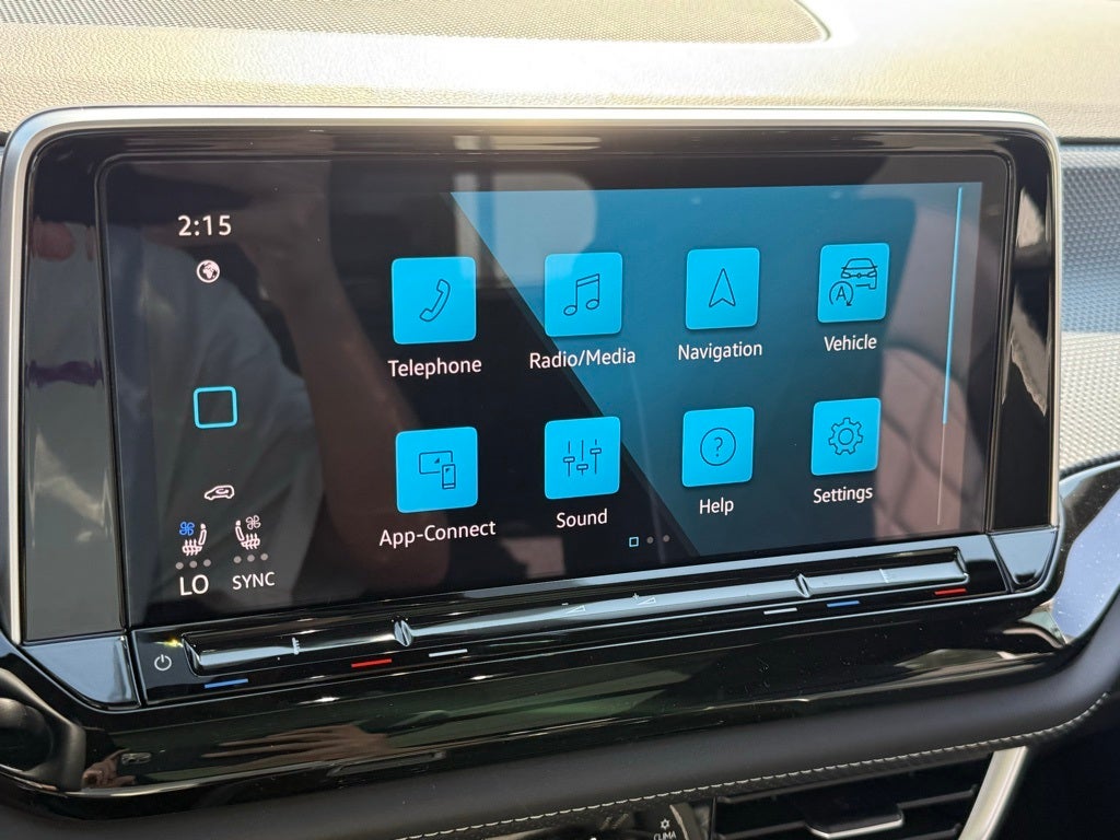 2026 Volkswagen Atlas Cross Sport 2.0T SEL Premium R-Line