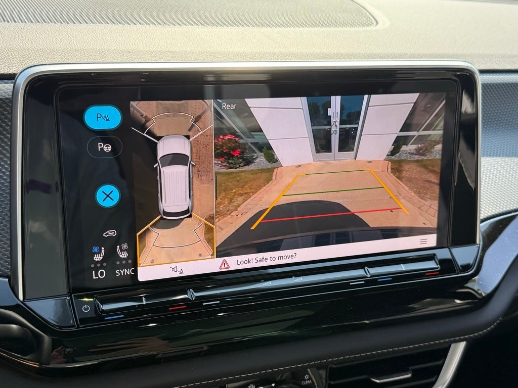 2026 Volkswagen Atlas Cross Sport 2.0T SEL Premium R-Line