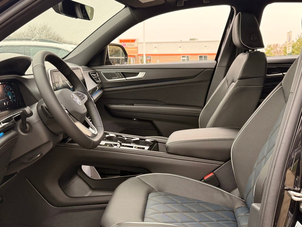 2026 Volkswagen Atlas Cross Sport 2.0T SEL Premium R-Line