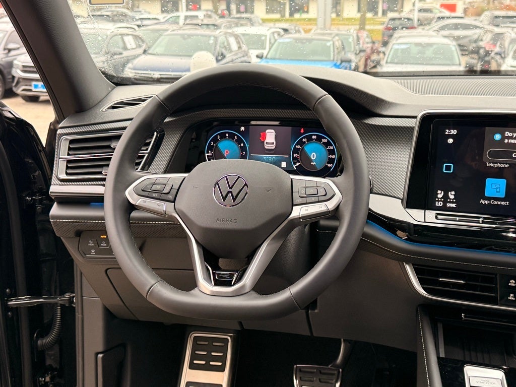 2026 Volkswagen Atlas Cross Sport 2.0T SEL Premium R-Line