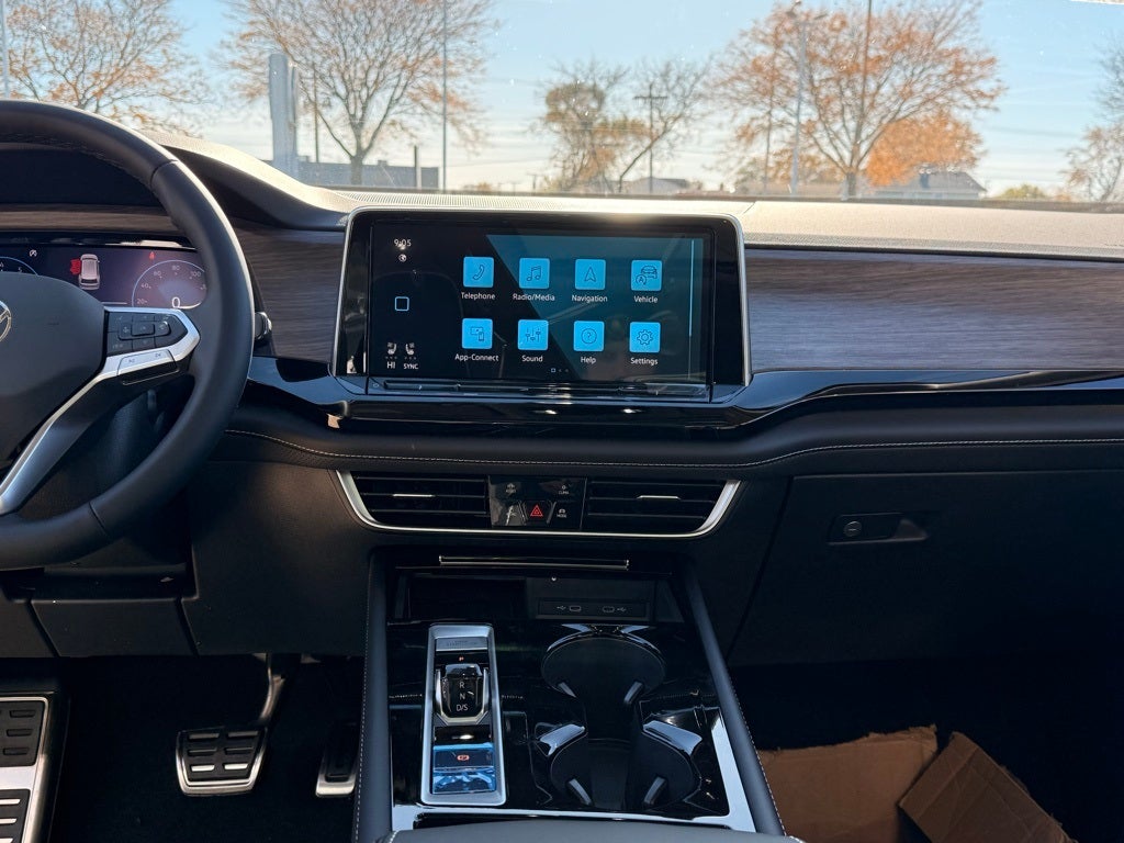 2026 Volkswagen Atlas 2.0T SEL Premium R-Line