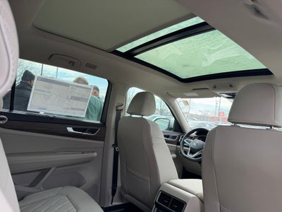 2026 Volkswagen Atlas 2.0T SEL Premium R-Line