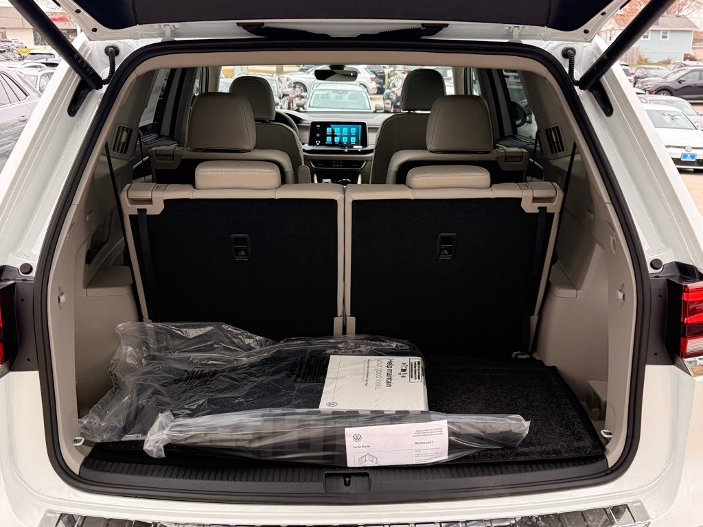 2026 Volkswagen Atlas 2.0T SEL Premium R-Line