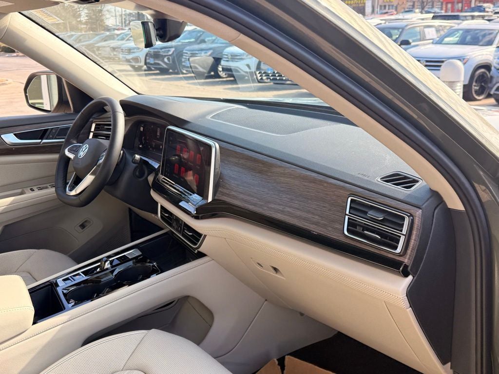 2026 Volkswagen Atlas 2.0T SEL Premium R-Line