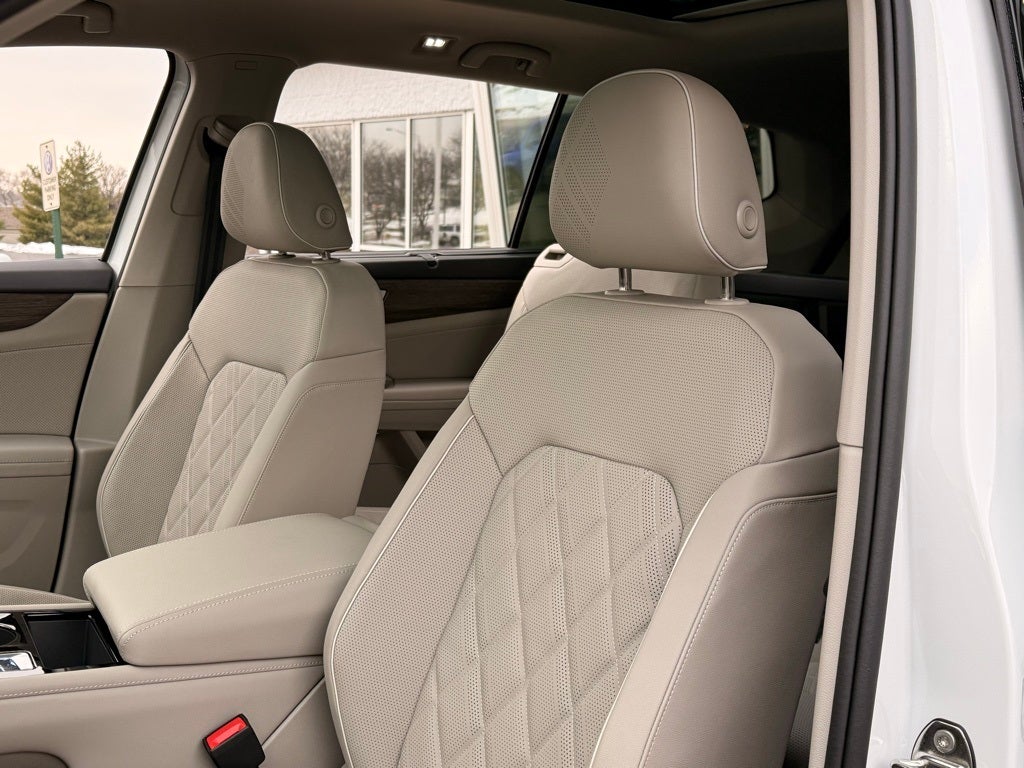 2026 Volkswagen Atlas 2.0T SEL Premium R-Line