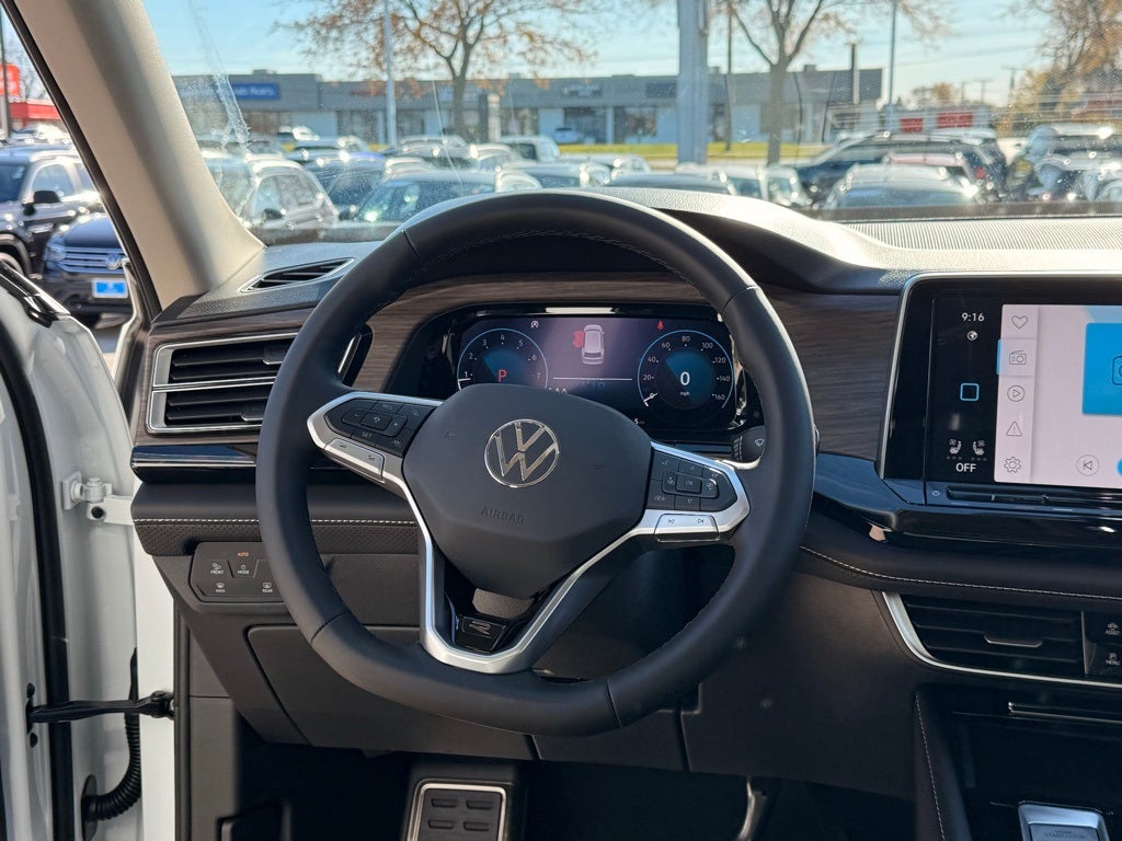 2026 Volkswagen Atlas 2.0T SEL Premium R-Line