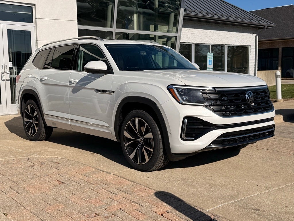 2026 Volkswagen Atlas 2.0T SEL Premium R-Line