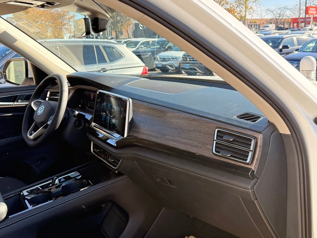 2026 Volkswagen Atlas 2.0T SEL Premium R-Line