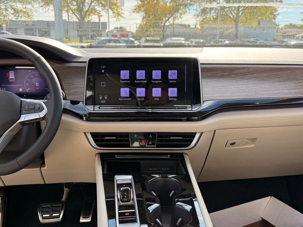 2026 Volkswagen Atlas 2.0T SEL Premium R-Line