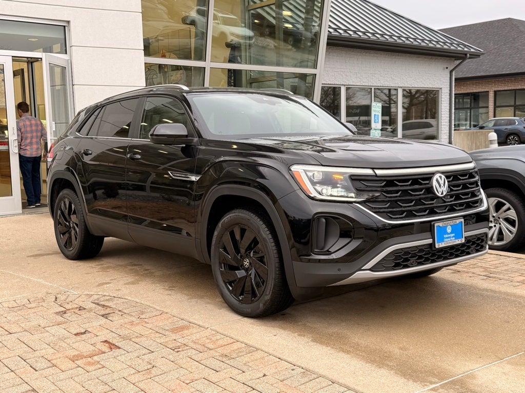 2026 Volkswagen Atlas Cross Sport 2.0T SE w/Technology