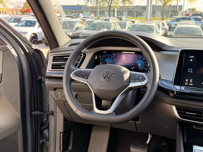 2026 Volkswagen Atlas Cross Sport 2.0T SE w/Technology