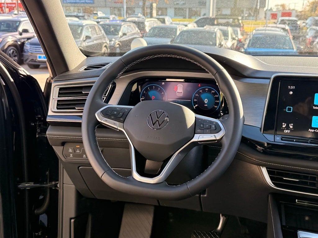 2026 Volkswagen Atlas Cross Sport 2.0T SE w/Technology