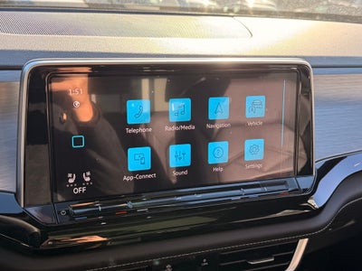 2026 Volkswagen Atlas Cross Sport 2.0T SE w/Technology