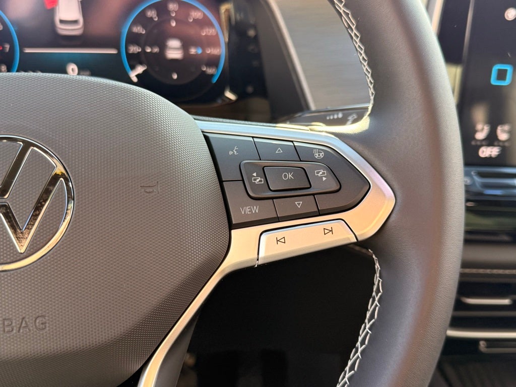 2026 Volkswagen Atlas Cross Sport 2.0T SE w/Technology