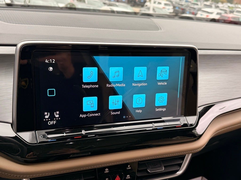 2026 Volkswagen Atlas Cross Sport 2.0T SE w/Technology