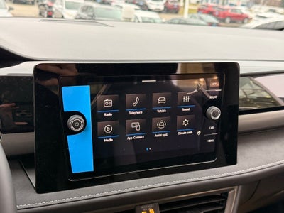 2026 Volkswagen Taos 1.5T SE Black