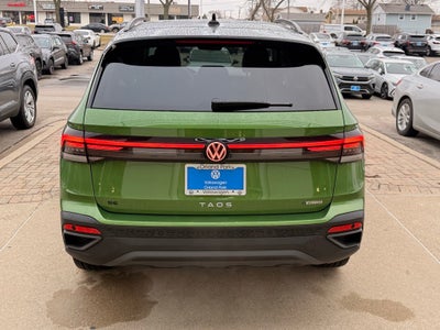 2026 Volkswagen Taos 1.5T SE Black