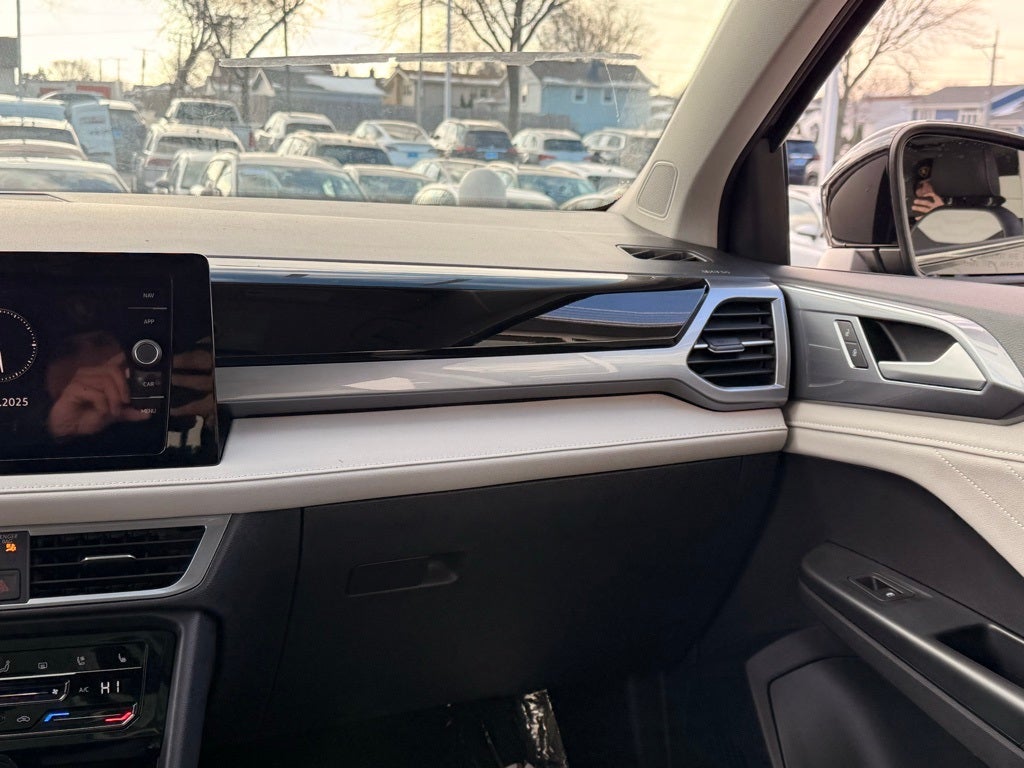 2026 Volkswagen Taos 1.5T SEL