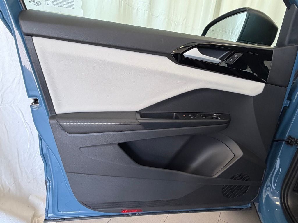 2025 Volkswagen Taos 1.5T S AWD