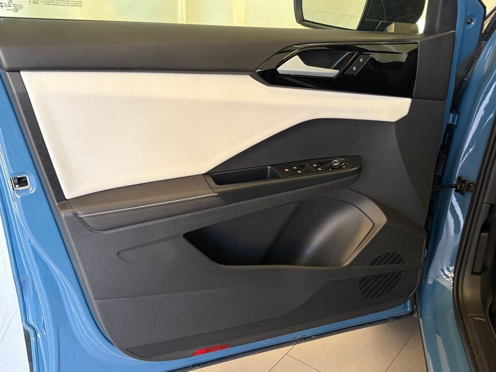 2025 Volkswagen Taos 1.5T S AWD