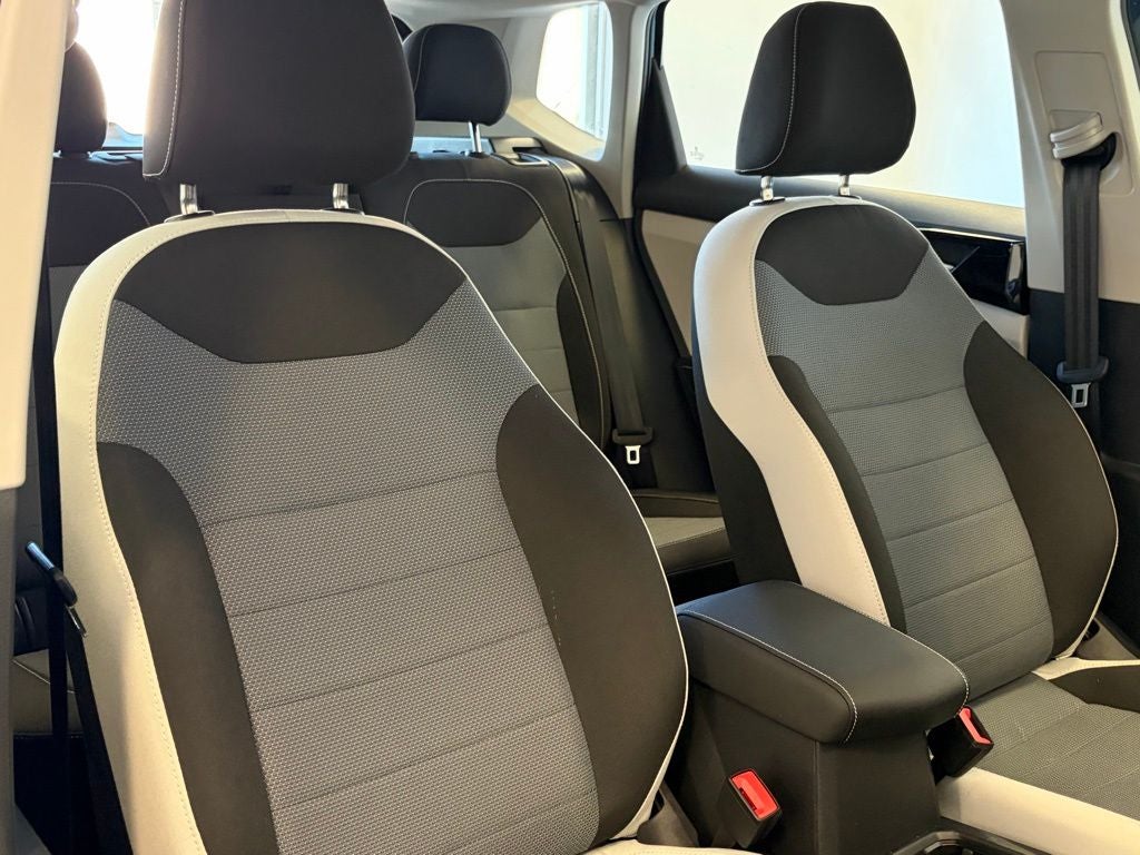 2025 Volkswagen Taos 1.5T S AWD