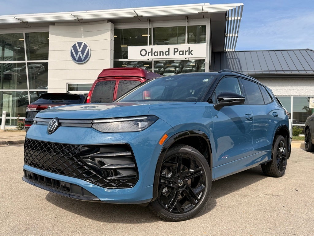 2025 Volkswagen Tiguan 2.0T SE R-Line Black