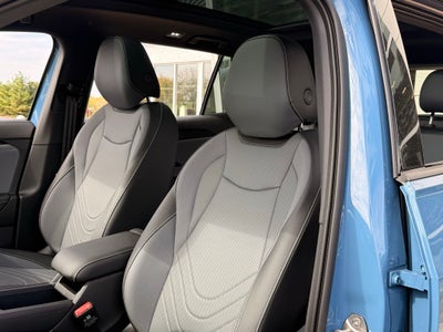 2025 Volkswagen Tiguan 2.0T SE R-Line Black