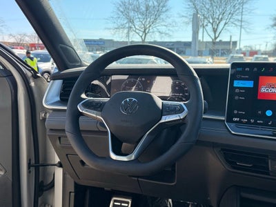 2026 Volkswagen Tiguan 2.0T SE R-Line Black