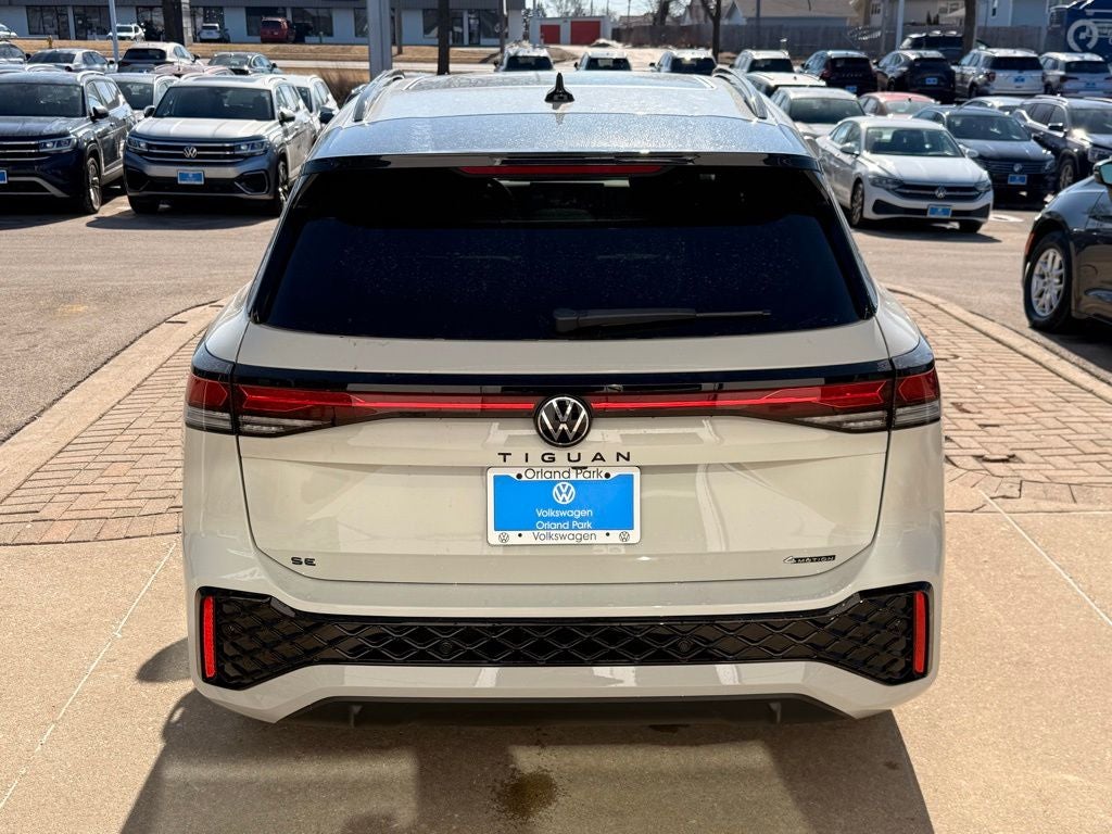 2026 Volkswagen Tiguan 2.0T SE R-Line Black