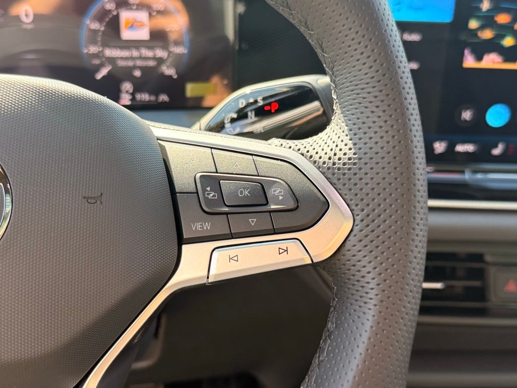 2025 Volkswagen Tiguan 2.0T SE R-Line Black