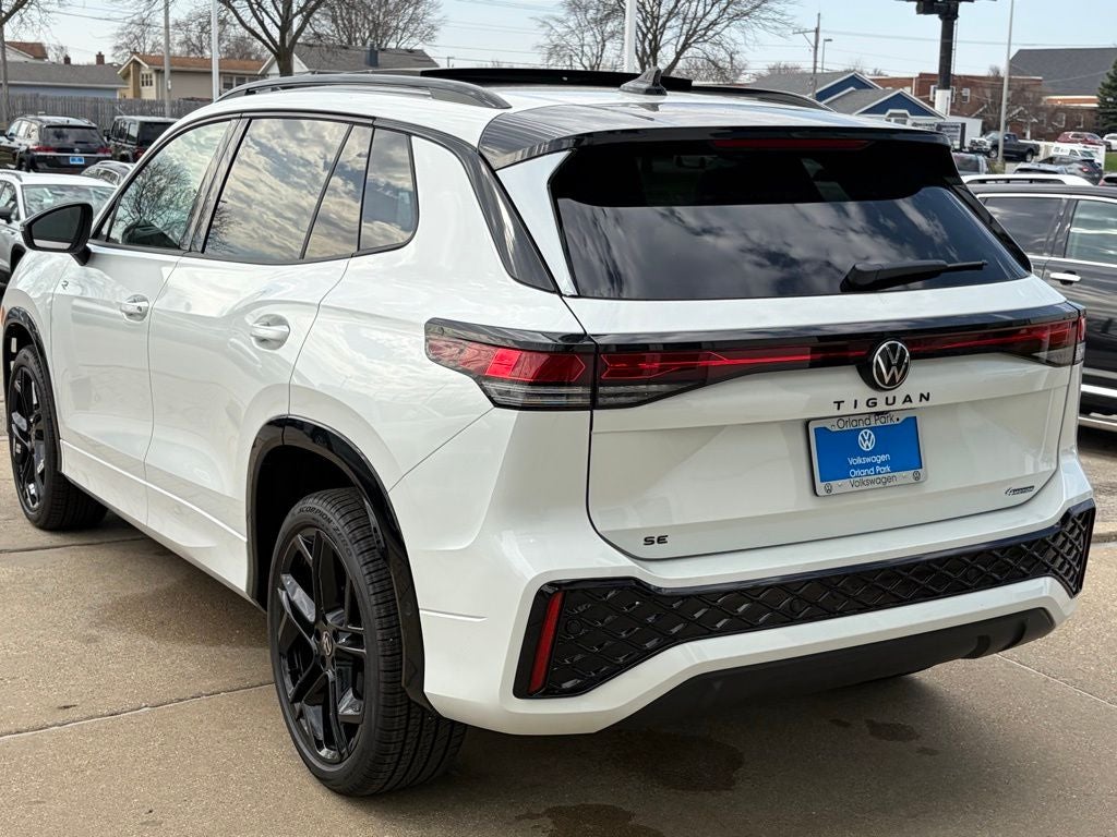 2026 Volkswagen Tiguan 2.0T SE R-Line Black