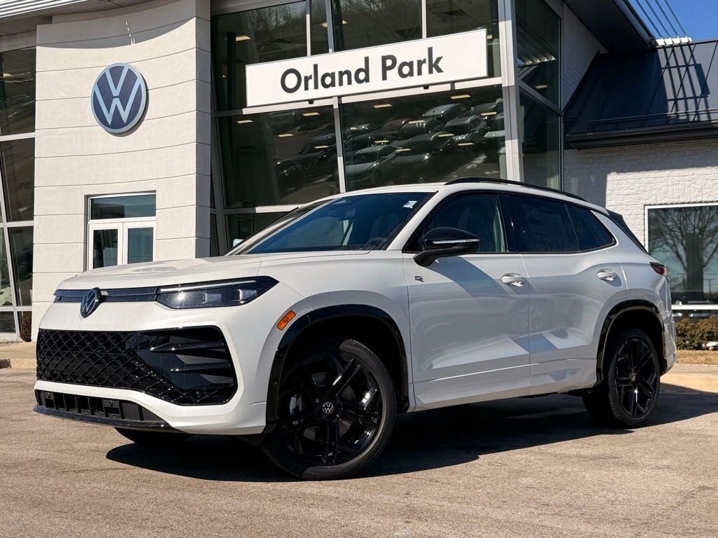 2026 Volkswagen Tiguan 2.0T SE R-Line Black