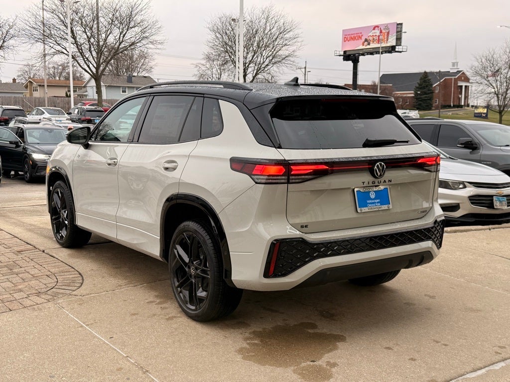 2026 Volkswagen Tiguan 2.0T SE R-Line Black