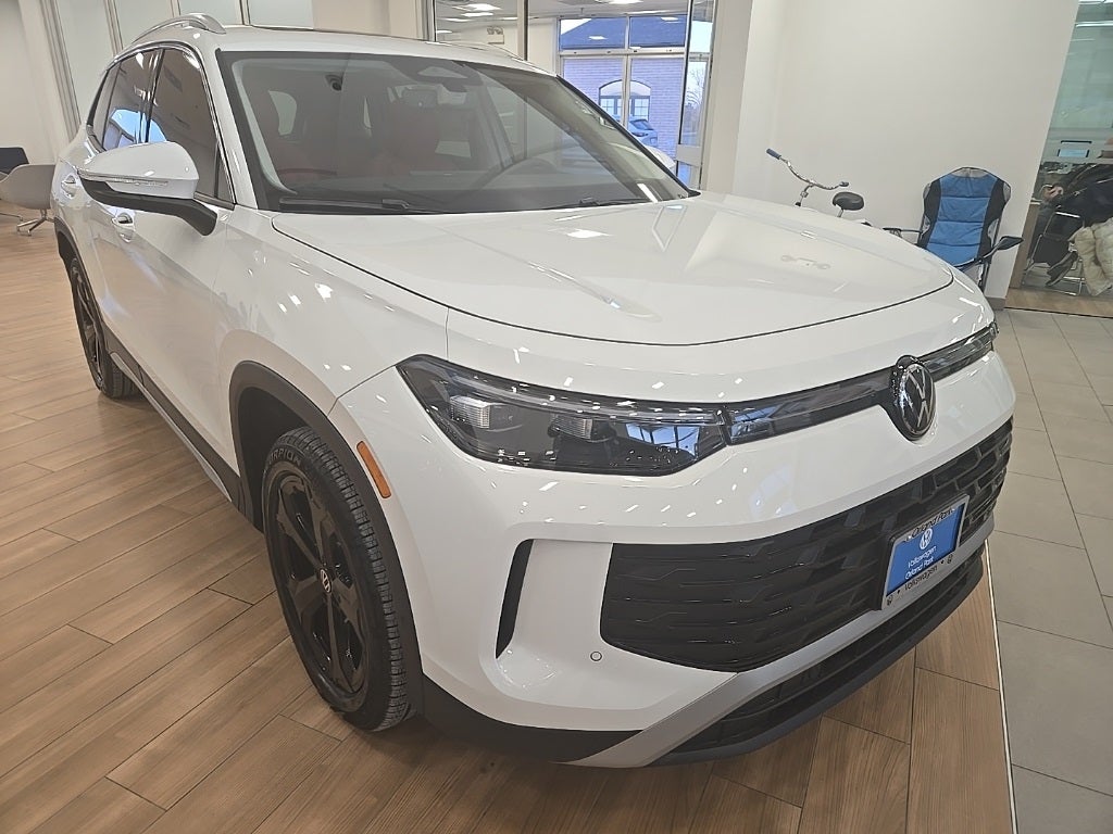 2025 Volkswagen Tiguan 2.0T SE